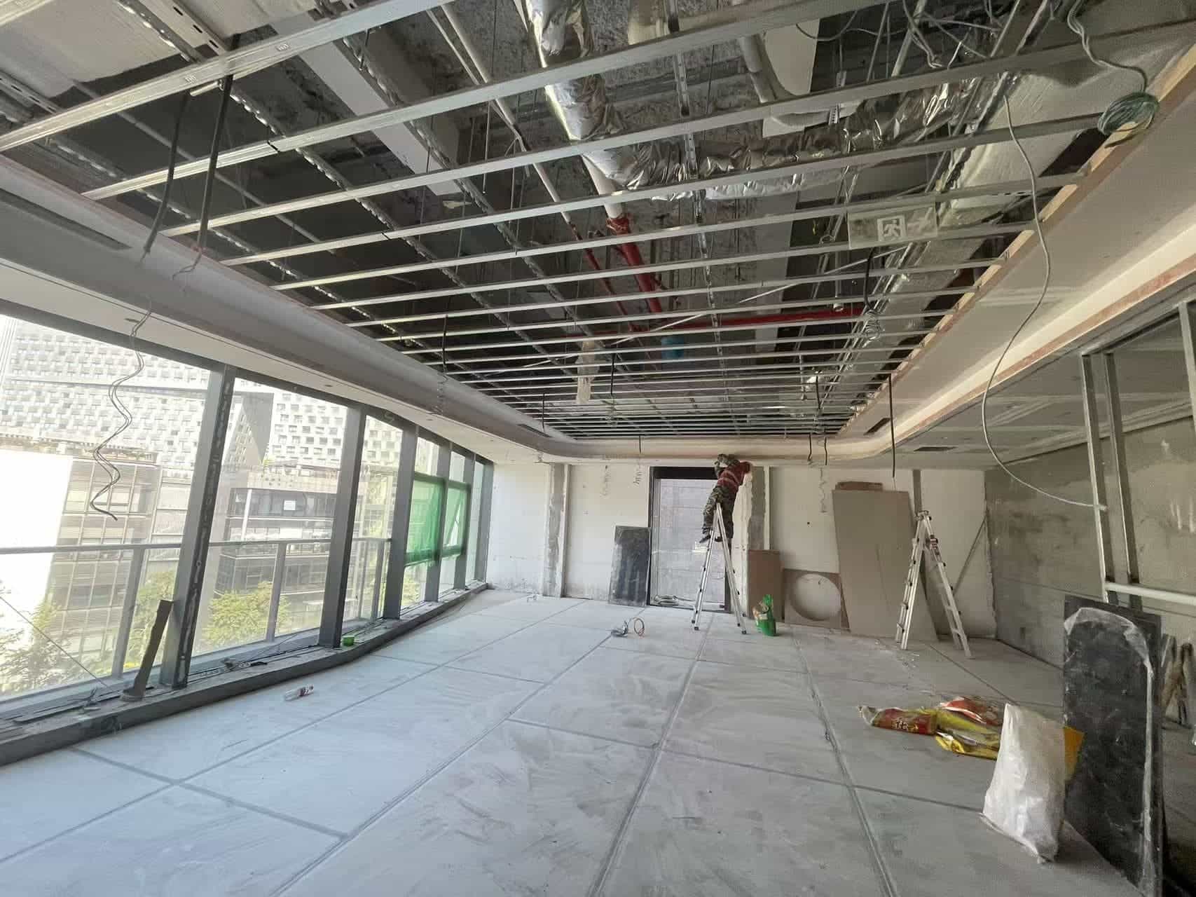 办公厂房装修现场